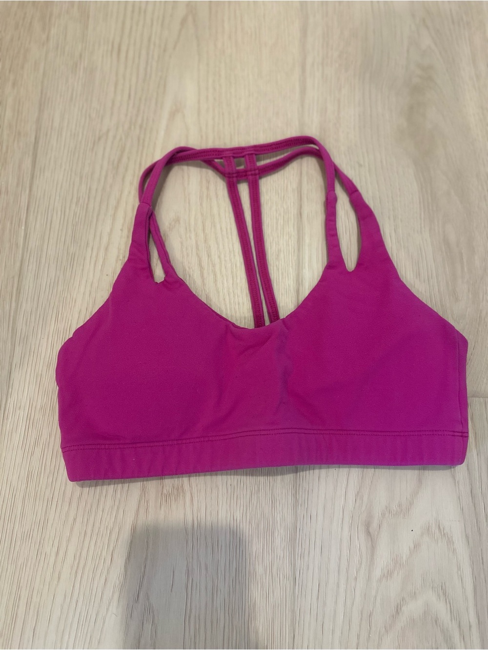 Women's Strappy Magenta Sports Bra